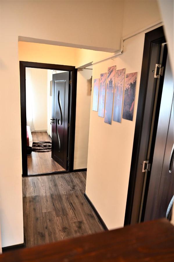 Marin Hotel Apartment Braşov Esterno foto