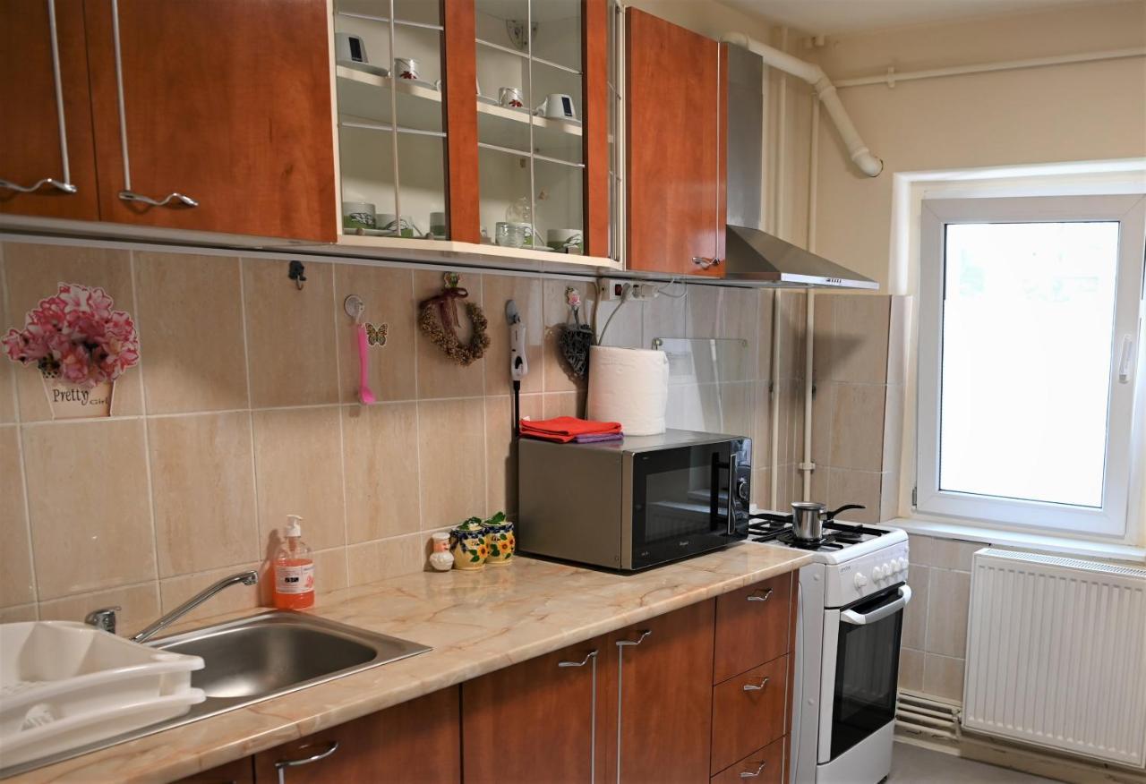 Marin Hotel Apartment Braşov Esterno foto